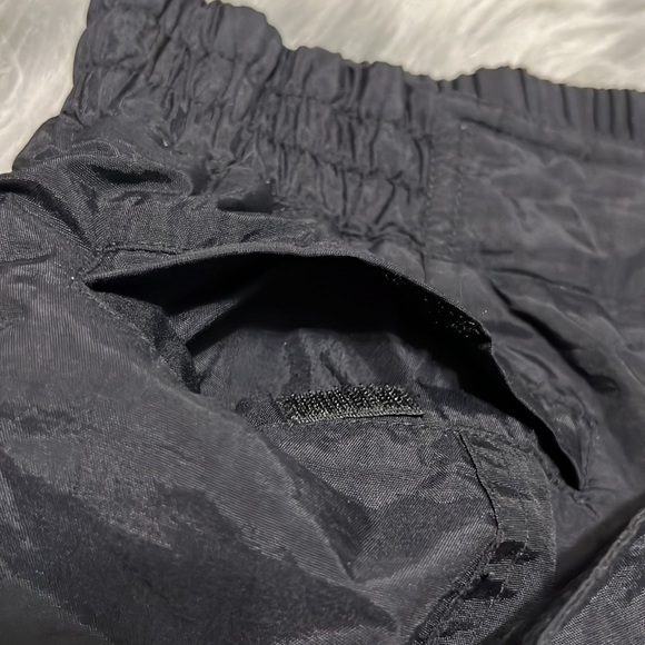 Woman’s Pac-tech Performance Black Snow Pants Size large - Picture 6 of 16